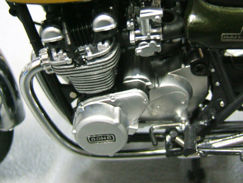 Milestone 1/12 Kawasaki Z2