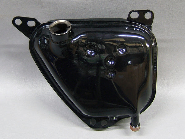 CB750 K4, K6 Domestic Type / K6 Export Type Oil Tank Assembly