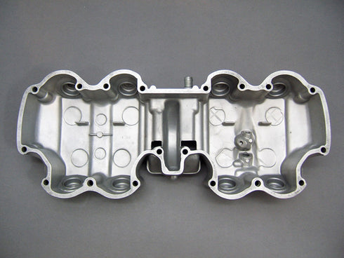 CB750 K0 シリンダーヘッドカバー