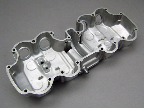 CB750 K1-K4 シリンダーヘッドカバー