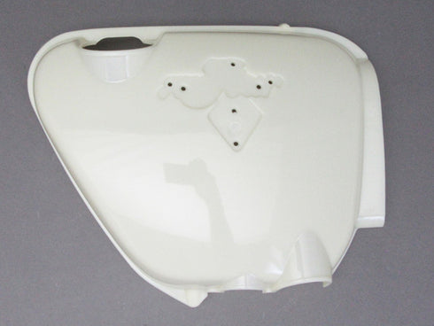 #*CB750 K1-K6 Side Cover Right (Unpainted)