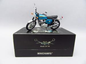 MINICHAMPS 1:12 SCALE CB750 K0 (CANDY BLUE GREEN)